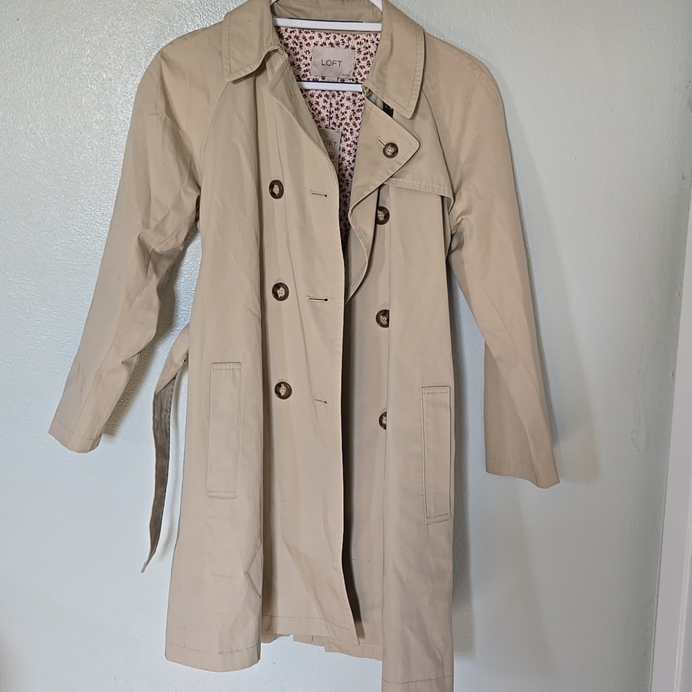 Loft | NWT Tan Floral Lined Belted Trench Coat Size XSP - Picture 2 of 10